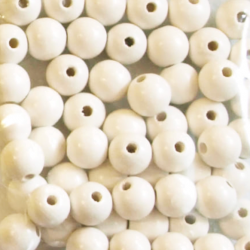 Puuhelmet, Valkoinen