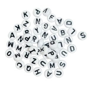 Kirjainhelmet 10mm 50kpl, Valkoinen-Musta