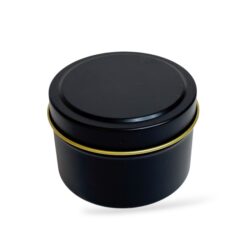 Kannellinen metallipurkki, Musta